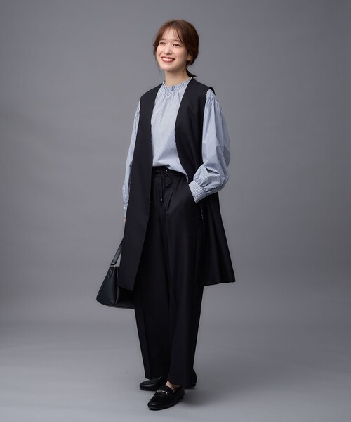 ANY（エニィ）の「【UVカット/抗菌防臭/速乾】エニィファンクション　フリルモックブラウス（シャツ/ブラウス・レディース・アイボリー系/ブラック系5/黄土色系5/ブルー系1・F）」の18枚目の写真