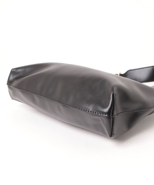 LA VORAGINE（ラ ヴォラジネ）の「ワンハンドルショルダーバッグ（ショルダーバッグ・レディース・ベージュ/ブラック/アイボリー・FREE）」の4枚目の写真