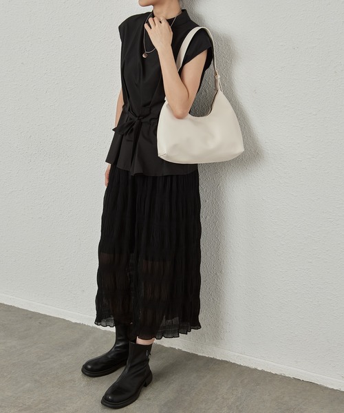 LA VORAGINE（ラ ヴォラジネ）の「ワンハンドルショルダーバッグ（ショルダーバッグ・レディース・ベージュ/ブラック/アイボリー・FREE）」の17枚目の写真