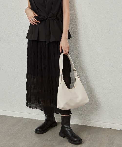 LA VORAGINE（ラ ヴォラジネ）の「ワンハンドルショルダーバッグ（ショルダーバッグ・レディース・ベージュ/ブラック/アイボリー・FREE）」の20枚目の写真