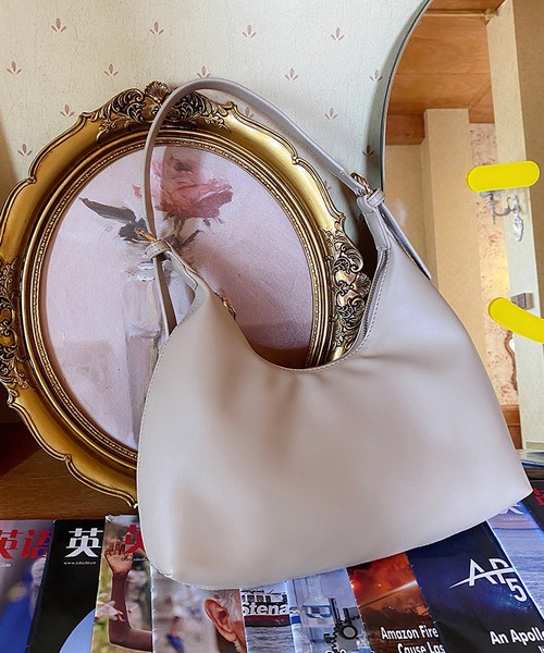 LA VORAGINE（ラ ヴォラジネ）の「ワンハンドルショルダーバッグ（ショルダーバッグ・レディース・ベージュ/ブラック/アイボリー・FREE）」の13枚目の写真