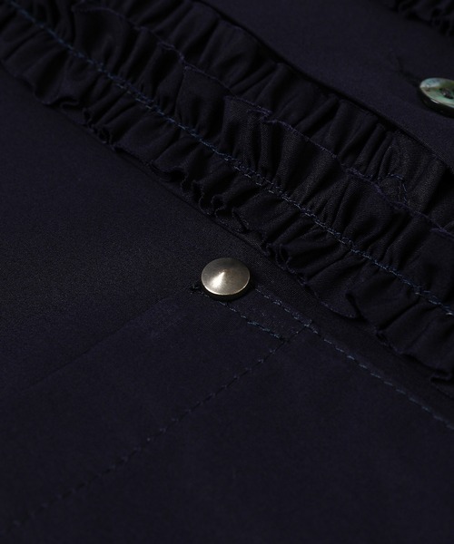 FACETASM（ファセッタズム）の「FRILL SHORT SLEEVE SHIRT（シャツ/ブラウス・メンズ・ネイビー/ライトブルー・4/5）」の3枚目の写真