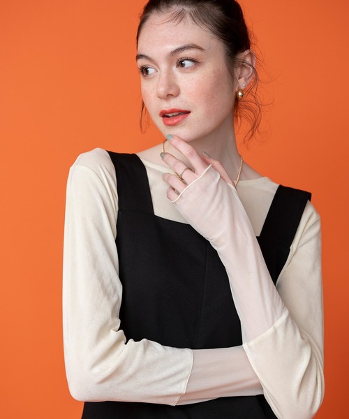 COMMRE（コムル）の「袖チュール切り替えシアーベロアトップス（Tシャツ/カットソー・レディース・アイボリー/ブラック/ブラウン・FREE）」の5枚目の写真