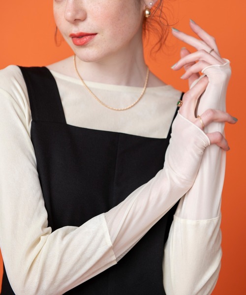 COMMRE（コムル）の「袖チュール切り替えシアーベロアトップス（Tシャツ/カットソー・レディース・アイボリー/ブラック/ブラウン・FREE）」の9枚目の写真