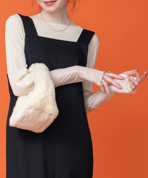 COMMRE（コムル）の「袖チュール切り替えシアーベロアトップス（Tシャツ/カットソー・レディース・アイボリー/ブラック/ブラウン・FREE）」の13枚目の写真