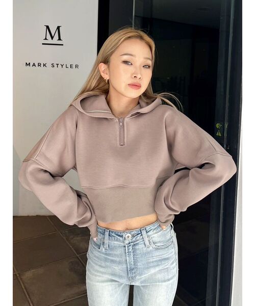 GYDA(ジェイダ)の「バックレースアップショートパーカー(パーカー・レディース・オフホワイト/ベージュ/ブラック・FREE)」の7枚目の写真