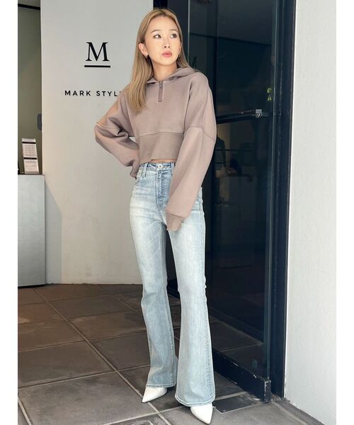 GYDA(ジェイダ)の「バックレースアップショートパーカー(パーカー・レディース・オフホワイト/ベージュ/ブラック・FREE)」の8枚目の写真