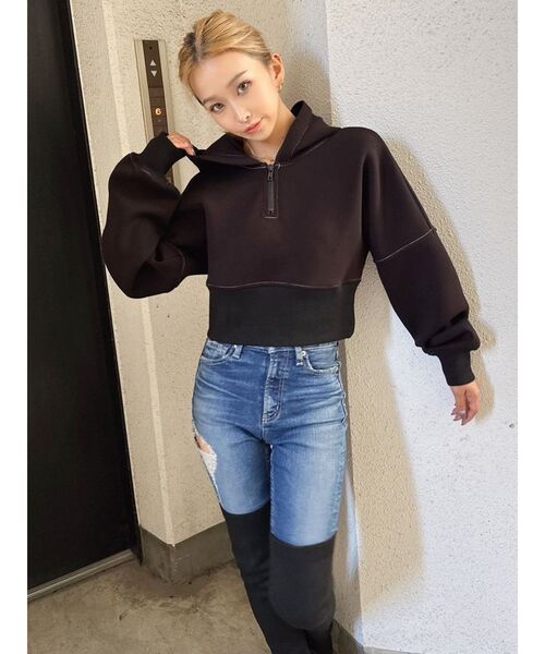 GYDA(ジェイダ)の「バックレースアップショートパーカー(パーカー・レディース・オフホワイト/ベージュ/ブラック・FREE)」の11枚目の写真