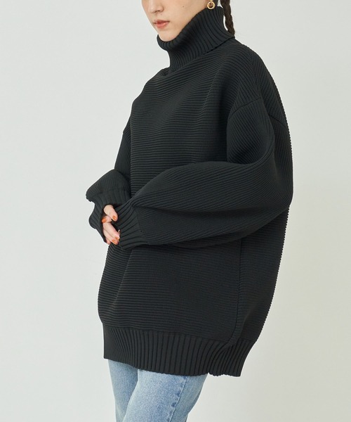 ANAP（アナップ）の「モチモチタートルネックニットトップス（ニット/セーター・レディース・ブラウン/ベビーピンク/ブラック/ネイビー/アイボリー・FREE）」の3枚目の写真