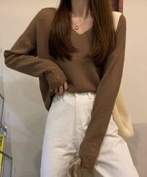 袖ボタンデザインキーネックニットプルオーバー