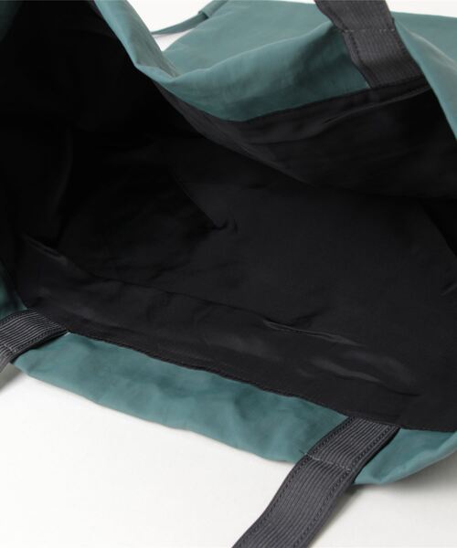 ADAM ET ROPE'(アダムエロペ)の「スーベニア ロゴ ナップサック / 2WAY / トートバッグ(バックパック/リュック・メンズ・チャコールグレー/グリーン/オフホワイト/ネイビー/ライトグレー/ブラック・FREE)」の14枚目の写真