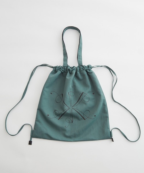 ADAM ET ROPE'(アダムエロペ)の「スーベニア ロゴ ナップサック / 2WAY / トートバッグ(バックパック/リュック・メンズ・チャコールグレー/グリーン/オフホワイト/ネイビー/ライトグレー/ブラック・FREE)」の5枚目の写真