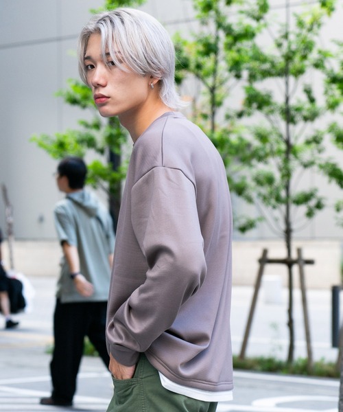 Blue Standard (ブルースタンダード)の「【BLUE STANDARD/ブルースタンダード】 ダンボール 裏シャギーフェイクレイヤード クルーネック(Tシャツ/カットソー・メンズ・チャコールグレー/オフホワイト/ブラック/ベージュ・MEDIUM/X-LARGE/LARGE)」の6枚目の写真
