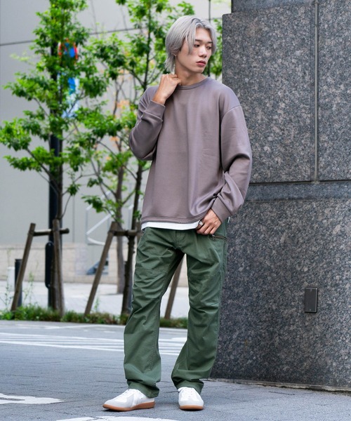 Blue Standard (ブルースタンダード)の「【BLUE STANDARD/ブルースタンダード】 ダンボール 裏シャギーフェイクレイヤード クルーネック(Tシャツ/カットソー・メンズ・チャコールグレー/オフホワイト/ブラック/ベージュ・MEDIUM/X-LARGE/LARGE)」の19枚目の写真