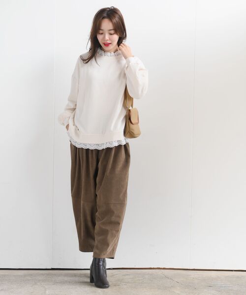 rps（アールピーエス）の「裏起毛レース付きプルオーバー（スウェット・レディース・ブラック/グレー/グレイッシュブルー/アイボリー/モカ・フリー）」の6枚目の写真