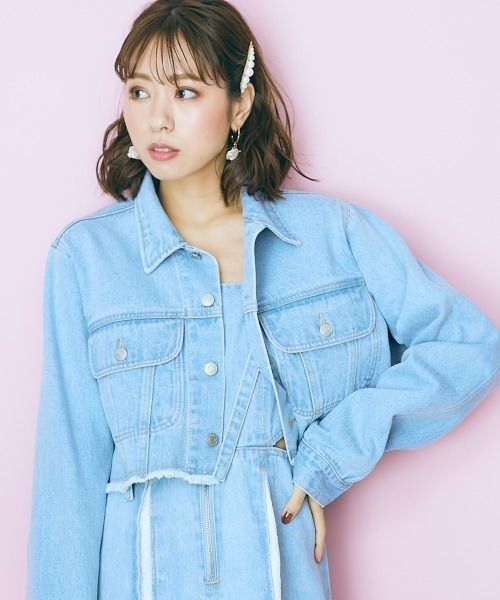 marun（マルン）の「＜大きいサイズ＞  クロップド丈デニムジャケット　marun（デニムジャケット・レディース・ライトブルー/オフホワイト・3L～4L/L～LL）」の2枚目の写真
