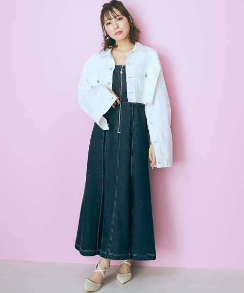 marun（マルン）の「＜大きいサイズ＞  クロップド丈デニムジャケット　marun（デニムジャケット・レディース・ライトブルー/オフホワイト・3L～4L/L～LL）」の8枚目の写真