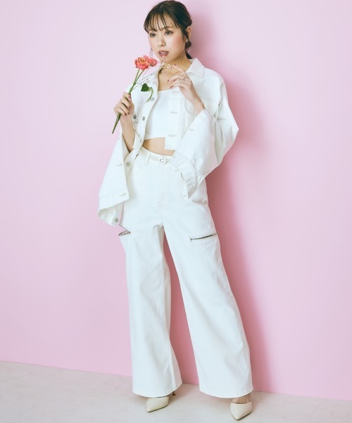 marun（マルン）の「＜大きいサイズ＞  クロップド丈デニムジャケット　marun（デニムジャケット・レディース・ライトブルー/オフホワイト・3L～4L/L～LL）」の19枚目の写真