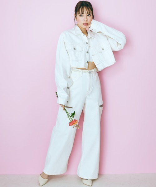 marun（マルン）の「＜大きいサイズ＞  クロップド丈デニムジャケット　marun（デニムジャケット・レディース・ライトブルー/オフホワイト・3L～4L/L～LL）」の20枚目の写真