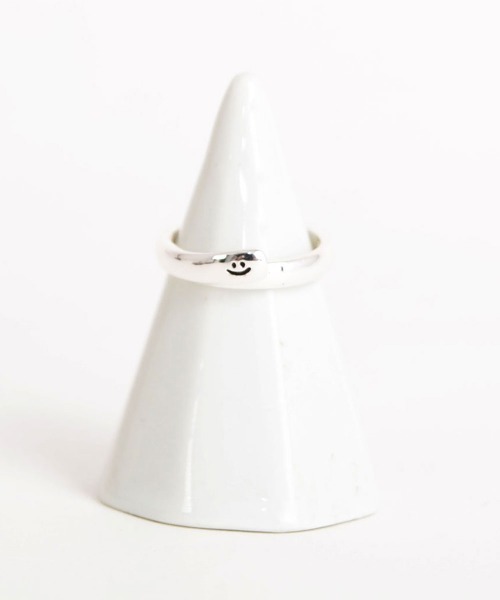 VIBGYOR Women(ヴィブジョー ウィメン)の「【urge select】スマイルニコちゃん シルバー リング(リング・レディース・シルバー・FREE)」の5枚目の写真