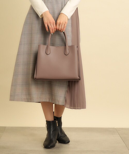 grove（グローブ）の「◆【雑誌掲載/人間工学/セレモニー/お仕事】中仕切り2WAYトート（トートバッグ・レディース・ブラウン系/ベージュ/ブラック/サックスブルー系7/ライトグレー/ピンク系その他・00）」の9枚目の写真