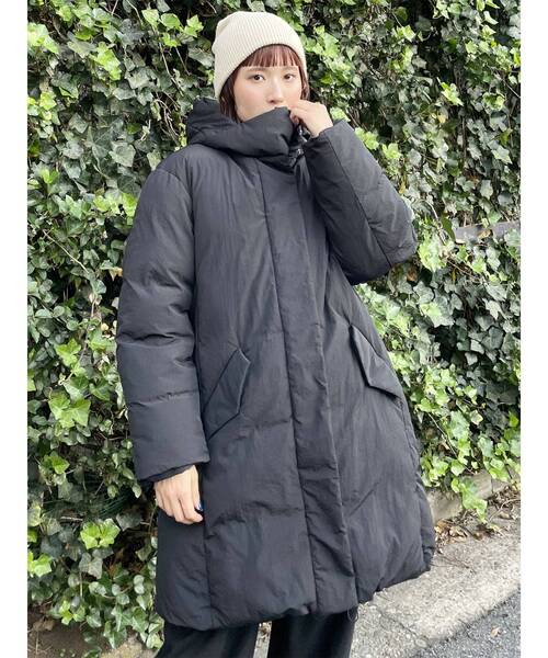MURUA(ムルーア)の「コクーンミドルブルゾン(ブルゾン・レディース・アイボリー/ブラック・FREE)」の4枚目の写真