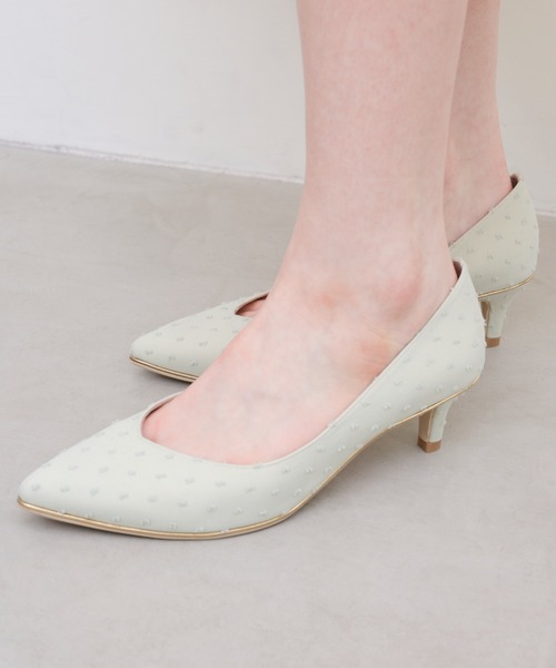 Launa lea（ラウナレア）の「【26春夏新色】Launa lea rich ゴールドラインパンプス(80009E)（パンプス・レディース・ピンクベージュ/ゴールド/シルバー/ブラック系その他/グレイッシュブルー/ベビーピンク/ミント/ピンク系その他2/ラベンダー/グレー系その他・21.5cm/22.0cm/22.5cm/23.0cm/23.5cm/24.0cm/24.5cm/25.0cm/25.5cm）」の4枚目の写真