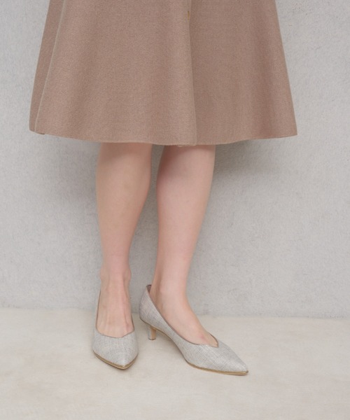 Launa lea（ラウナレア）の「【26春夏新色】Launa lea rich ゴールドラインパンプス(80009E)（パンプス・レディース・ピンクベージュ/ゴールド/シルバー/ブラック系その他/グレイッシュブルー/ベビーピンク/ミント/ピンク系その他2/ラベンダー/グレー系その他・21.5cm/22.0cm/22.5cm/23.0cm/23.5cm/24.0cm/24.5cm/25.0cm/25.5cm）」の15枚目の写真