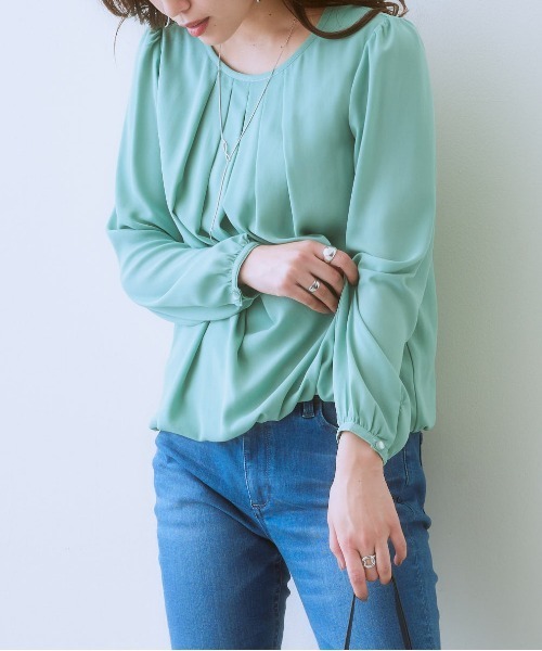 SMILE LAND(スマイルランド)の「大きいサイズ タックバルーンブラウス(吸汗速乾裏地付)(シャツ/ブラウス・レディース・ブラック/カーキ系・LL/3L/4L/5L/L)」の16枚目の写真