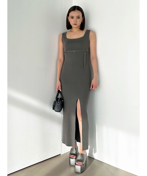 EMODA（エモダ）の「ベルトマークリブスリットワンピース（ワンピース・レディース・ライトブルー/ブラック/グレー・FREE）」の15枚目の写真