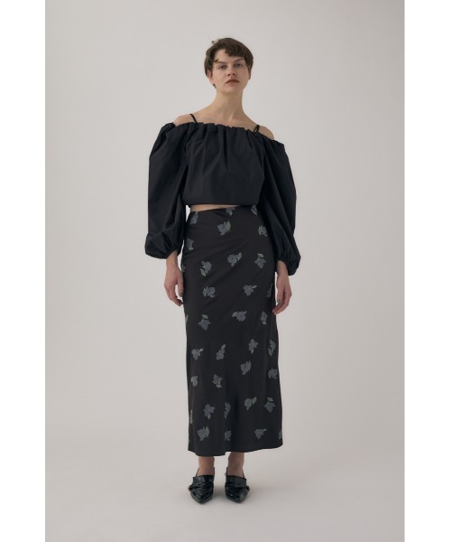 M_（エムアンダーバー）の「オーガニックコットンタイプライター使用 オフショルダーで着られるギャザーブラウス（シャツ/ブラウス・レディース・アイボリー/ブラック/サックスブルー・FREE）」の15枚目の写真