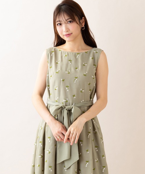 【限定値下げ】ローズティアラ　スズラン刺繍ノースリーブワンピース　46 Rose Tiara（ローズティアラ）の「スズラン刺繍ノースリーブ