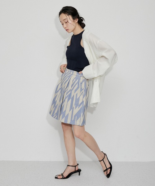 ADAM ET ROPE'(アダムエロペ)の「ジャガードハーフパンツ(その他パンツ・レディース・ブラック系その他/サックスブルー・36/38)」の4枚目の写真