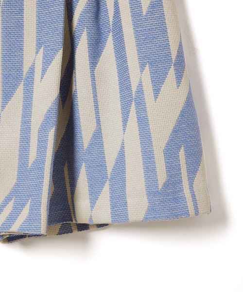 ADAM ET ROPE'(アダムエロペ)の「ジャガードハーフパンツ(その他パンツ・レディース・ブラック系その他/サックスブルー・36/38)」の14枚目の写真