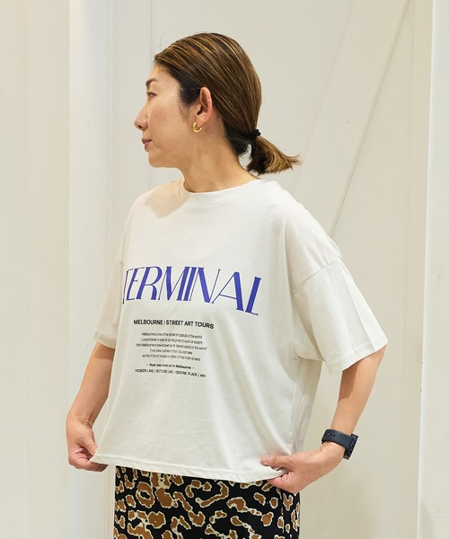 CHIGNON（シニヨン）の「CHIGNON TERMINAL ロゴTee 8642-366KO（Tシャツ/カットソー・レディース・チャコールグレー/キナリ/グレー・F）」の10枚目の写真