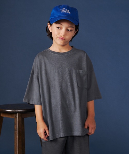 Auntie Rosa Holiday（アンティローザホリデー）の「ピグメントオーバーサイズポケットTEE（Tシャツ/カットソー・キッズ・グリーン/ネイビー/チャコールグレー/ベージュ/ブラック/パープル・130/140/150/160）」の4枚目の写真