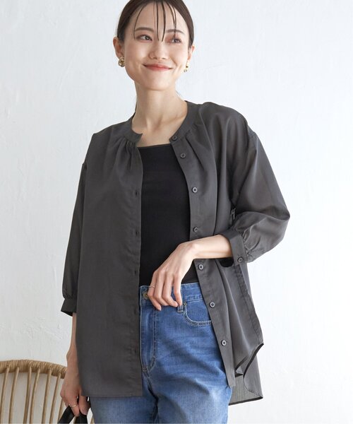 ikka(イッカ)の「シアストライプバンドカラーシャツ(シャツ/ブラウス・レディース・チャコール/ブルー系/ベージュ・M/L/S)」の12枚目の写真