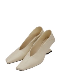 Ameri（アメリ）の「CONSTRUCTIVE HEEL BABOUCHE（パンプス）」 - WEAR