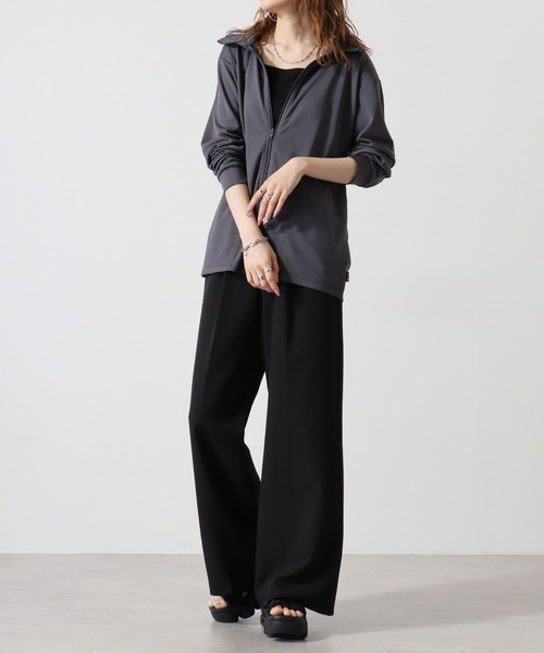 atONE(アットワン)の「atONE トラックトップジャケット(ポリジン加工)(その他アウター・レディース・ブラック/ライトピンク/チャコールグレー・M/LL/L)」の6枚目の写真