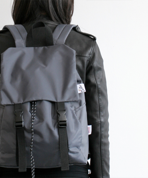 Drifter(ドリフター)の「FIELD SACK/フィールドサック(バックパック/リュック・メンズ・グリーン/タン/ネイビー/ブラック/ホワイト/ロイヤルブルー/カーキブラウン/グレー・FREE)」の4枚目の写真