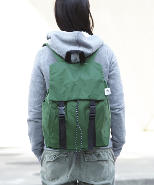 Drifter(ドリフター)の「FIELD SACK/フィールドサック(バックパック/リュック・メンズ・グリーン/タン/ネイビー/ブラック/ホワイト/ロイヤルブルー/カーキブラウン/グレー・FREE)」の6枚目の写真