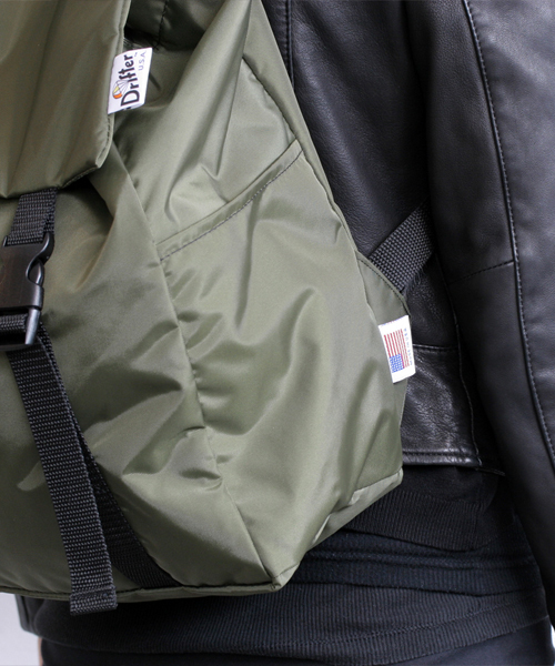 Drifter(ドリフター)の「FIELD SACK/フィールドサック(バックパック/リュック・メンズ・グリーン/タン/ネイビー/ブラック/ホワイト/ロイヤルブルー/カーキブラウン/グレー・FREE)」の16枚目の写真