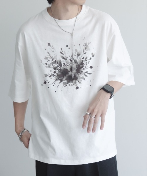 epnok（エプノック）の「フラワープリントTee（Tシャツ/カットソー・メンズ・ホワイト系1/ホワイト系2・SMALL/MEDIUM/LARGE）」の2枚目の写真