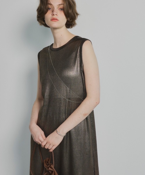 Unitage（ユニテージ）の「メタリックノースリーブシアーOP（ワンピース・レディース・ブラック/ゴールド・FREE）」の2枚目の写真