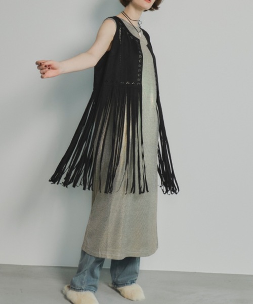 Unitage（ユニテージ）の「メタリックノースリーブシアーOP（ワンピース・レディース・ブラック/ゴールド・FREE）」の13枚目の写真