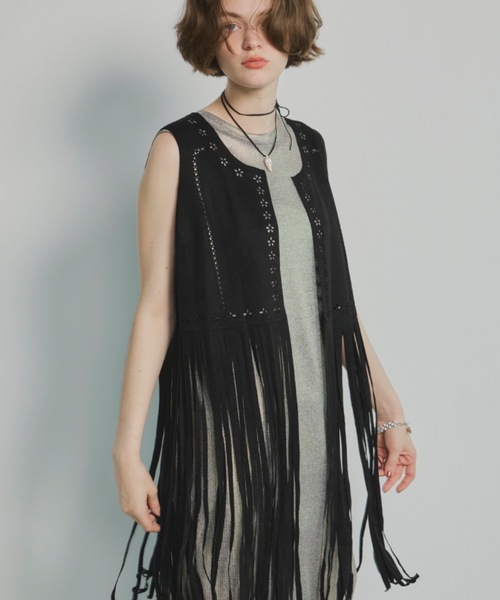 Unitage（ユニテージ）の「メタリックノースリーブシアーOP（ワンピース・レディース・ブラック/ゴールド・FREE）」の17枚目の写真