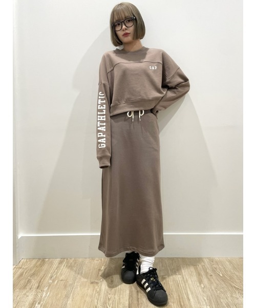 GAP(ギャップ)の「ヴィンテージソフト クロップド GAPロゴ スウェット・トレーナー(スウェット・レディース・ライトグレー/ブラック/ライトブラウン・XS/L/XL/M/XXS/S)」の7枚目の写真