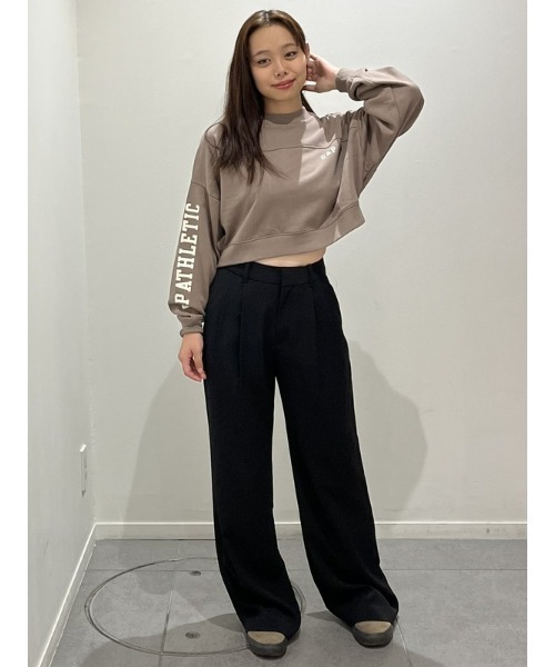 GAP(ギャップ)の「ヴィンテージソフト クロップド GAPロゴ スウェット・トレーナー(スウェット・レディース・ライトグレー/ブラック/ライトブラウン・XS/L/XL/M/XXS/S)」の6枚目の写真