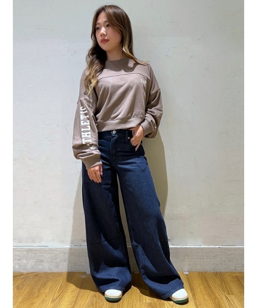 GAP(ギャップ)の「ヴィンテージソフト クロップド GAPロゴ スウェット・トレーナー(スウェット・レディース・ライトグレー/ブラック/ライトブラウン・XS/L/XL/M/XXS/S)」の13枚目の写真