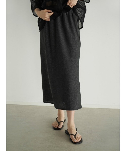 FIKA.(フィーカ)の「Flower jocquard skirt(スカート・レディース・ベージュ/チャコール・MEDIUM)」の3枚目の写真